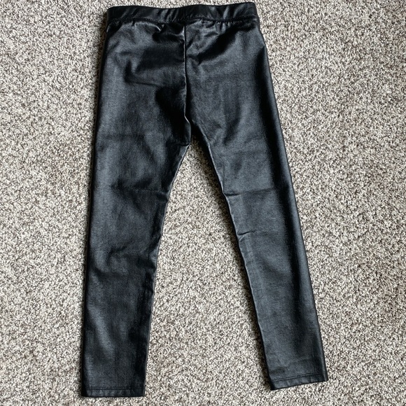 ✨Last Chance✨ Leather Leggings - Picture 2 of 2